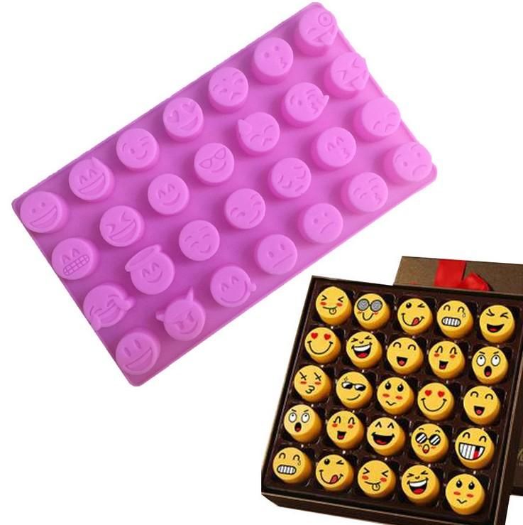 Smiley Face Silicone Mold - 140 Cavities