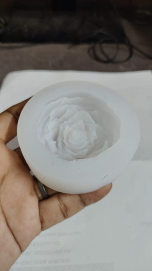 Vedini Flower 4 Shape Silicone Mold | 3D DIY Fondant Candle Mold WCM-088 - Image 4