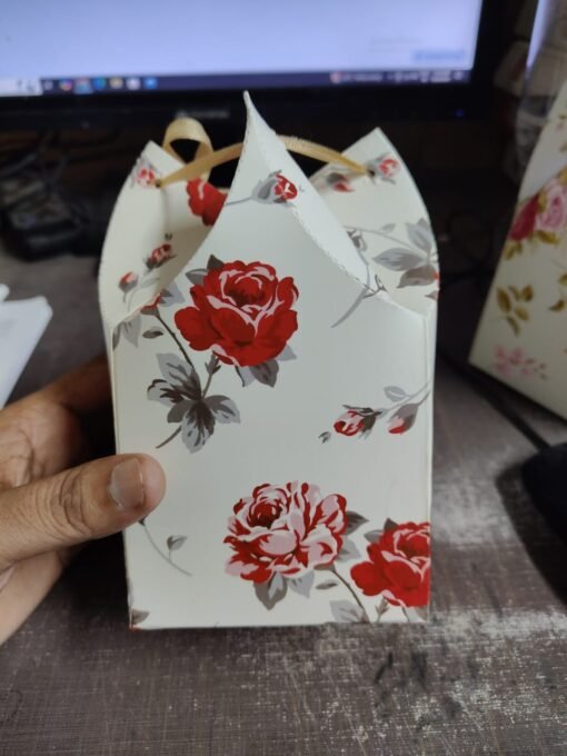 Vedini Paper 1 PCS Candle JAR GIFT BOX PACKAGING (Ribbon & Rose ) (H- 9cm W- 9cm L- 9cm) - Image 4