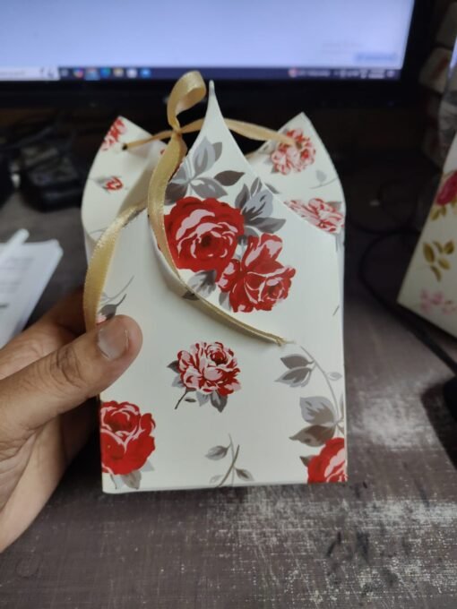 Vedini Paper 1 PCS Candle JAR GIFT BOX PACKAGING (Ribbon & Rose ) (H- 9cm W- 9cm L- 9cm) - Image 3