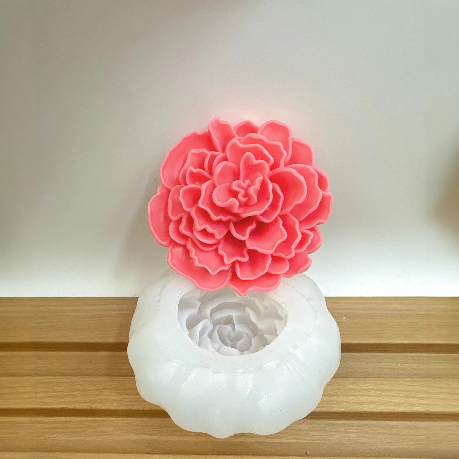 Vedini Lotus Flower Shaped Wax Candle Molds Scented Aromatherapy Making Mold Handmade Ornament Mold AI018