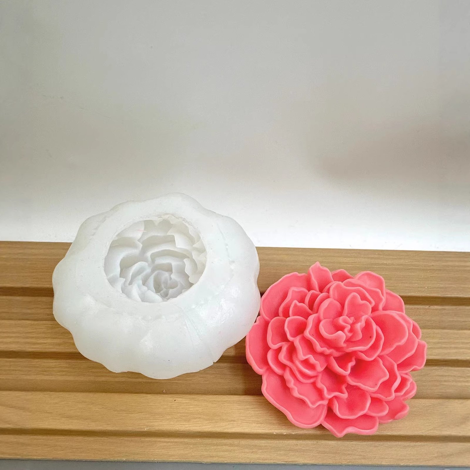 Vedini Lotus Flower Shaped Wax Candle Molds Scented Aromatherapy Making Mold Handmade Ornament Mold AI018 - Image 3