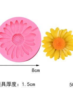 Alternative view of Vedini Large Daisy Flower Shape Fondant Clay Glue Chocolate Silicone Mold JKB-3141