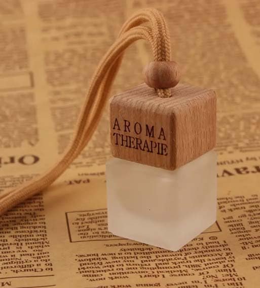 10ml Frosted Hanging Diffuser Bottle with Wooden Cap