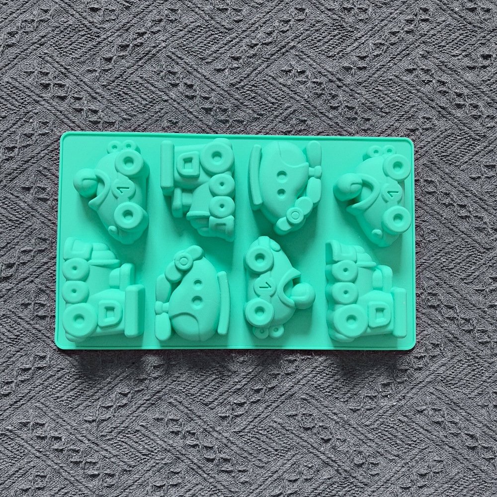 Vedini 8 Cavity Car Helicopter Cake Silicone Mold DIY Chocolate Mousse Cake Baking Mold JKB-3438 - Image 2