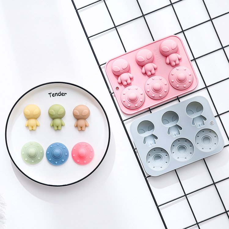 Vedini 6 Cavity Alien Spaceship-Shaped Silicone Mold JKB-3550 - Image 5