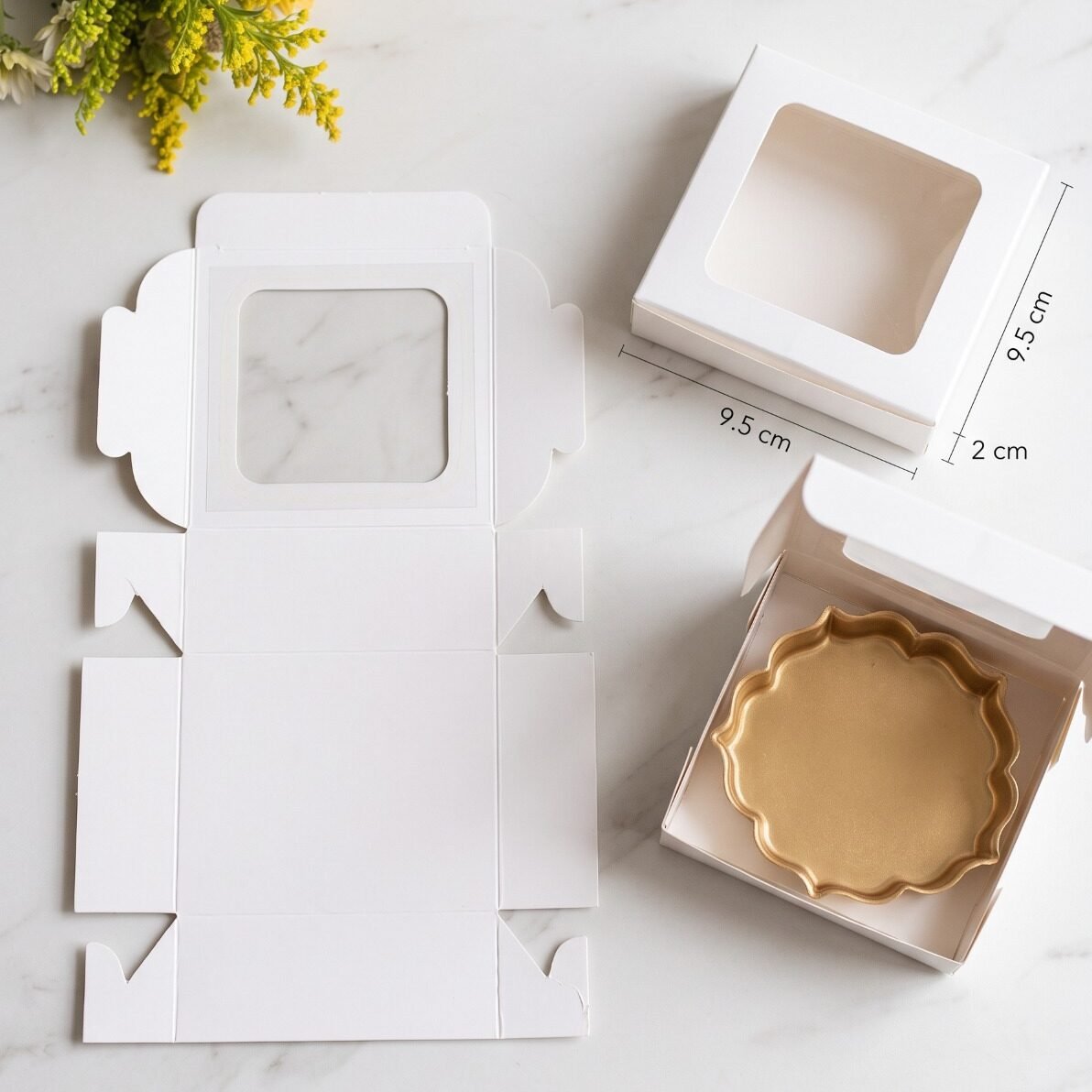 White Square Window Display Box Slim (9.5 x 9.5 x 2 cm)